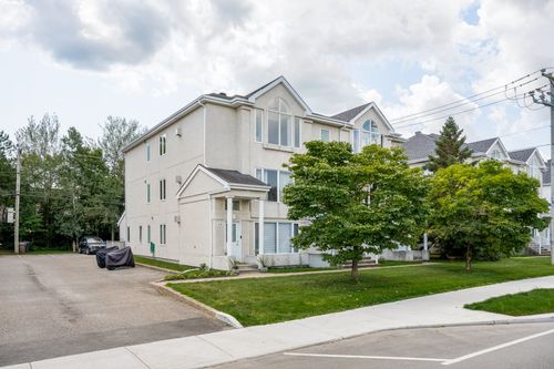 2322 Boul Des Seigneurs, Terrebonne, QC, J6X4L3 | Card Image
