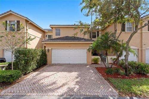 5527 Nw 113th Ave, Doral, FL, 33178-3839 | Card Image