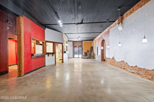 103 E Broadway, Ashland, MO, 65010-7700 | Card Image