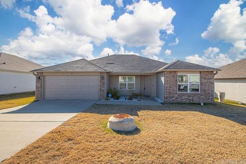 28 Summer Wind Rd, Conway, AR, 72032-8141 | Card Image