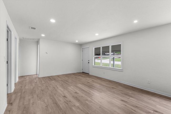 8208 Kender Ln, House other with 3 bedrooms, 1 bathrooms and null parking in White Settlement TX | Image 12