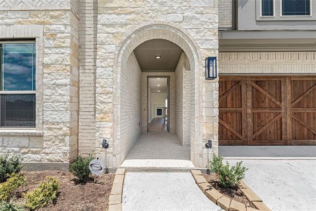 909 Cannes Drive, House other with 5 bedrooms, 4 bathrooms and null parking in Red Oak TX | Image 4