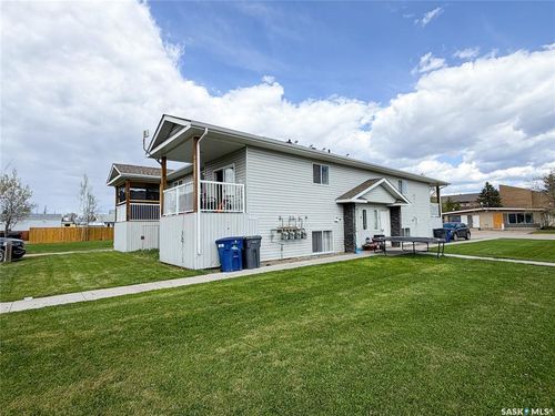 215 2nd Street W, Meadow Lake, SK, S9X1C7 | Card Image