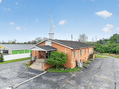 5687 Buckwheat Rd, Milford, OH, 45150-2414 | Card Image