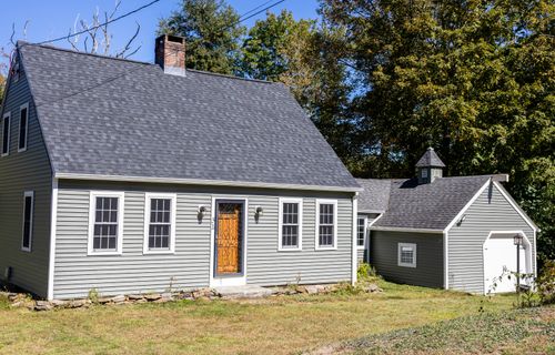 31 Chestnut Hill Rd, Stafford Springs, CT, 06076-4030 | Card Image