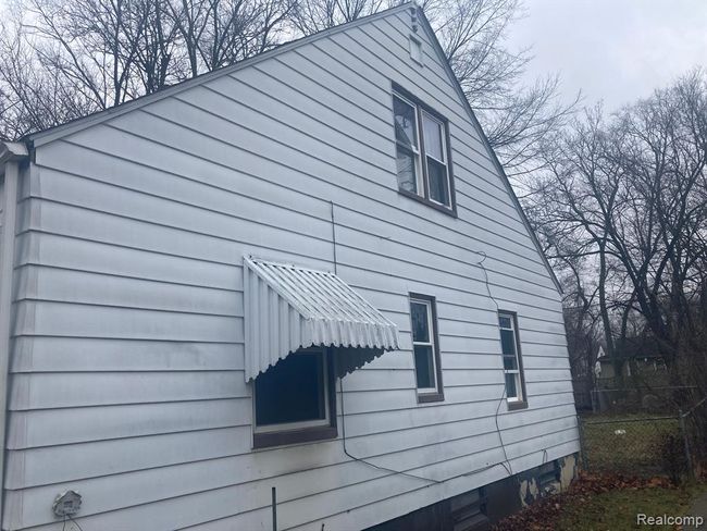 9098 Stout Street, House other with 3 bedrooms, 1 bathrooms and null parking in Detroit MI | Image 28