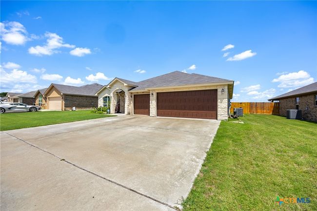 1211 Liberation Ln, House other with 4 bedrooms, 2 bathrooms and null parking in Copperas Cove TX | Image 5