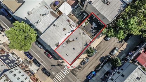 382 Manhattan Ave, New York, NY, 10026-2317 | Card Image