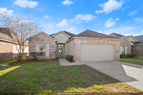 25350 White Lake Ave, Livingston, LA, 70754-2665 | Card Image