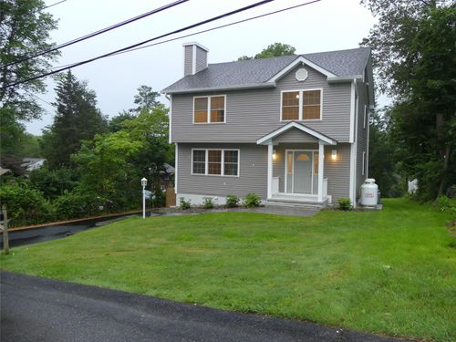 7 Crest Dr, Yorktown Heights, NY, 10598-6417 | Card Image