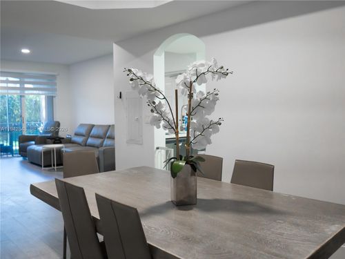 apt-608-6670 Nw 114th Ave, Doral, FL, 33178-4598 | Card Image