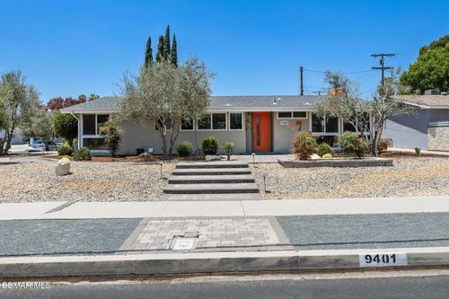 9401 Valjean Ave, North Hills, CA, 91343-6223 | Card Image