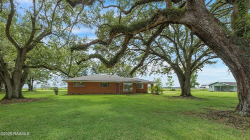 17639 Pelican Rd, Erath, LA, 70533-6102 | Card Image