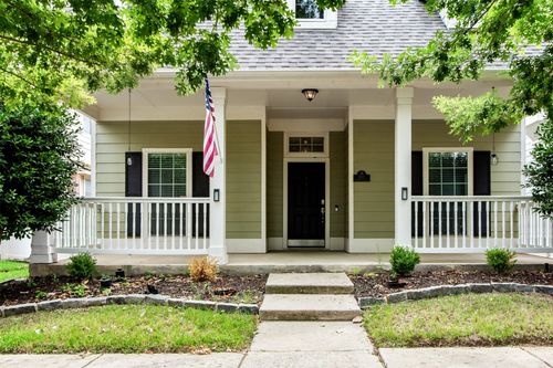 933 Wenk Dr, Savannah, TX, 76227-7803 | Card Image