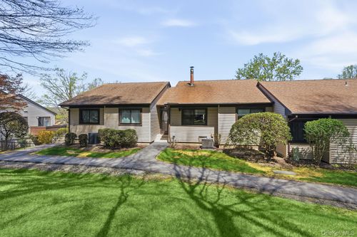 b-67 Independence Ct, Yorktown Heights, NY, 10598 | Card Image