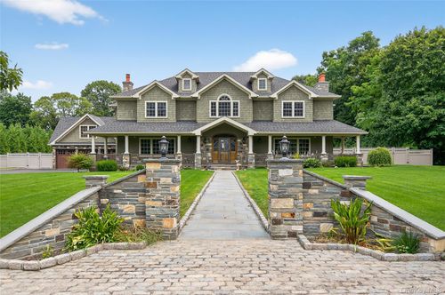 23 Gloria Ln, Huntington, NY, 11743-2229 | Card Image