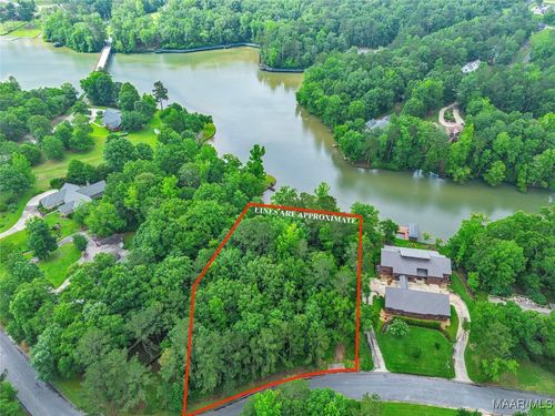 1-5 Peachwood Dr, Tallassee, AL, 36078-6402 | Card Image