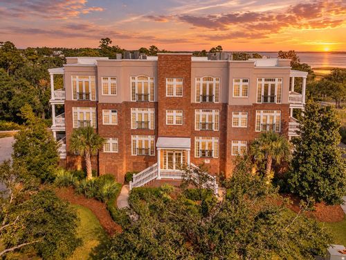 3b-136 Fairbanks Oak Aly, Daniel Island, SC, 29492-8296 | Card Image