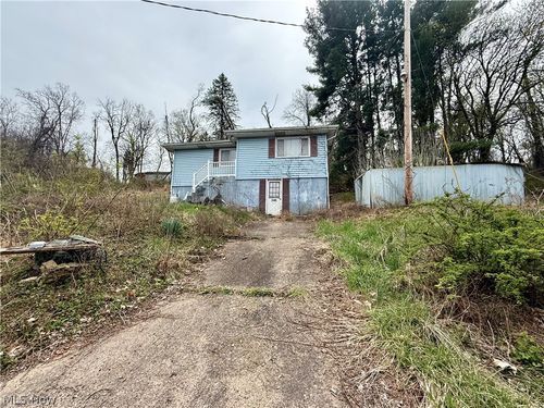 57212 Westlawn Avenue, Martins Ferry, OH, 43935 | Card Image