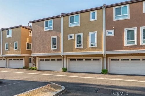 14685 Sherman, Los Angeles, CA, 91405 | Card Image