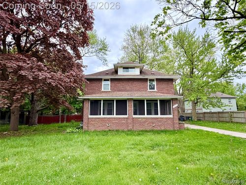 1331 South Blvd W, TROY, MI, 48098-1743 | Card Image