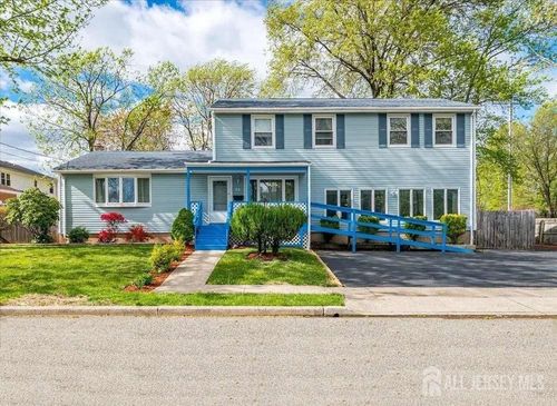 84 Orange St, Woodbridge, NJ, 07095-3111 | Card Image