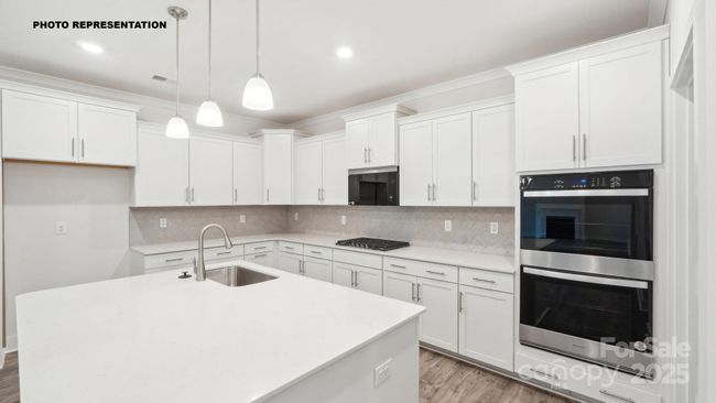 WORKING ISLAND | Image 8
