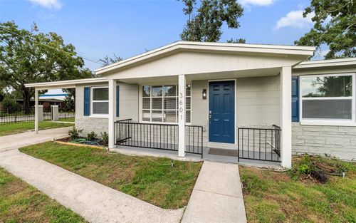 3601 E Giddens Ave, TAMPA, FL, 33610-5149 | Card Image