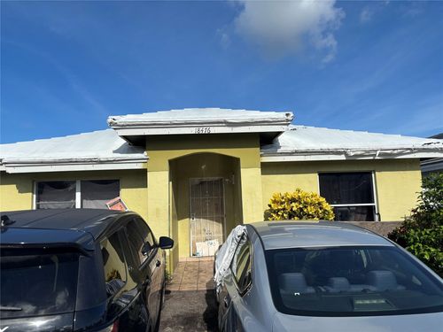 18476 Nw 52nd Path, Miami Gardens, FL, 33055-2397 | Card Image