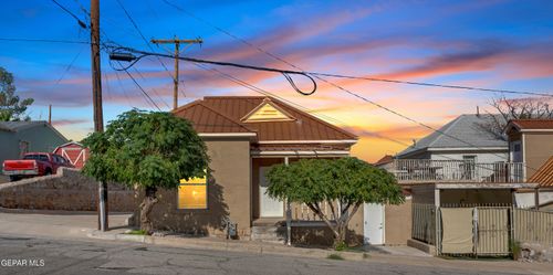 1108 N Virginia St, El Paso, TX, 79902-4411 | Card Image