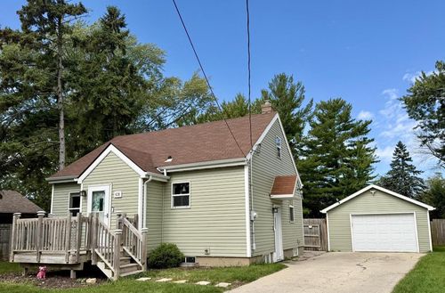 438 W Foster St, APPLETON, WI, 54915-1512 | Card Image