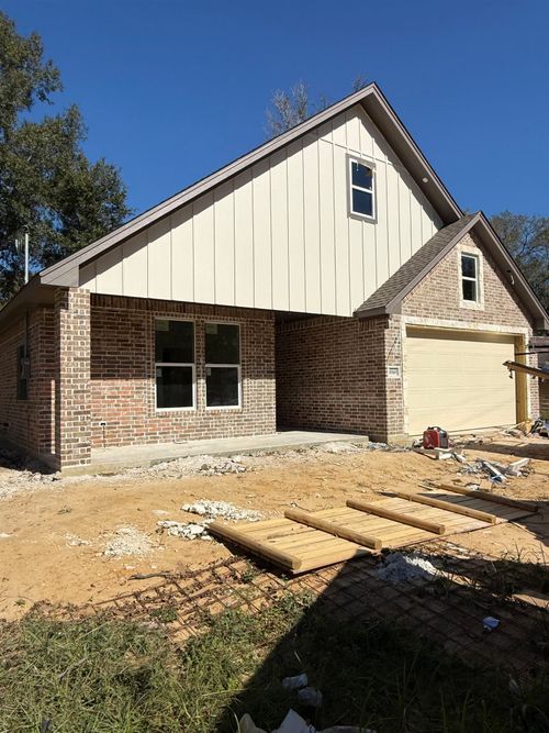 1060 Woodrow St, Silsbee, TX, 77656-5446 | Card Image