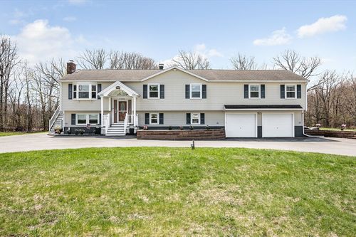 97 Ansonia Ave, Dracut, MA, 01826-3944 | Card Image
