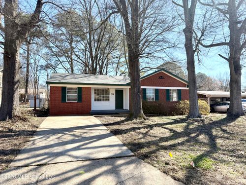 7594 Cherry Valley Blvd, Southaven, MS, 38671-5132 | Card Image