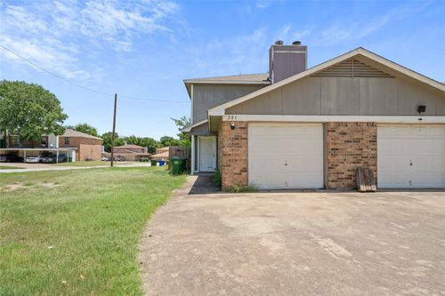 201 S Las Vegas Trl, White Settlement, TX, 76108-2349 | Card Image