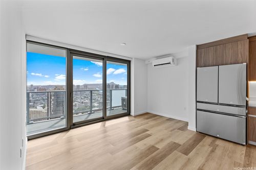 4007-1515 Liona St, Honolulu, HI, 96814-2442 | Card Image