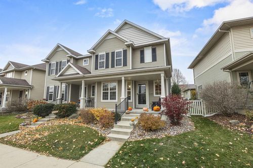 1482 Wild Iris St, Sun Prairie, WI, 53590-7062 | Card Image
