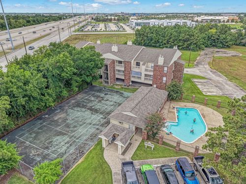 256d-2501 Gulf Fwy, Dickinson, TX, 77539-3242 | Card Image