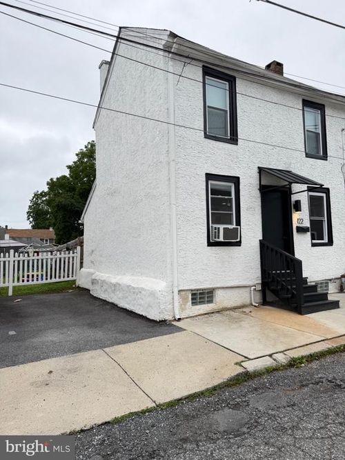 122 North St, PHOENIXVILLE, PA, 19460-3248 | Card Image
