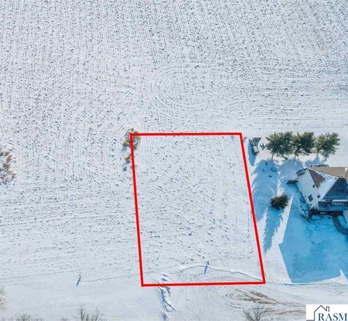 120 Kaukis Dr, Le Sueur, MN, 56058-2164 | Card Image