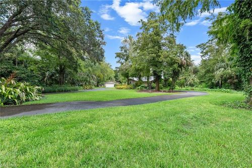 5247 Cherry Wood Dr, Naples, FL, 34119-1441 | Card Image