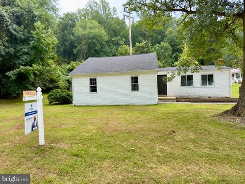 1509 Airport Ln, ACCOKEEK, MD, 20607-3103 | Card Image