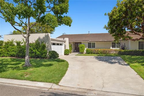 403 Vista Parada, Newport Beach, CA, 92660-3544 | Card Image