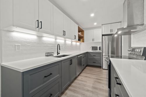 119-9101 Horne Street, Burnaby, BC, V3N4M3 | Card Image