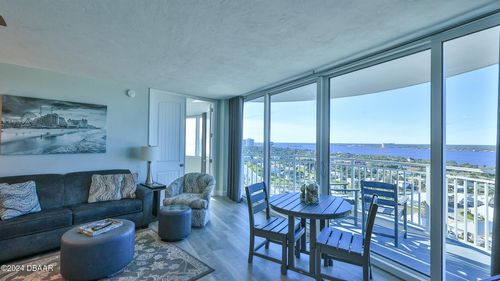 18sw-2625 S Atlantic Ave, DAYTONA BEACH, FL, 32118-5676 | Card Image