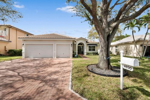 4930 Nw 115th Way, Coral Springs, FL, 33076-3208 | Card Image