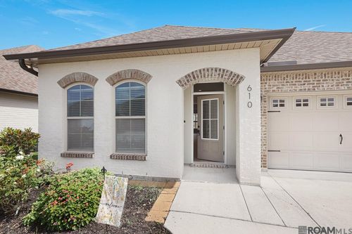 610 Elliston Dr, Gonzales, LA, 70737-8257 | Card Image