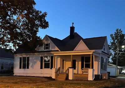 409 W 4th Street, House other with 5 bedrooms, 3 bathrooms and null parking in Vinton IA | Image 3