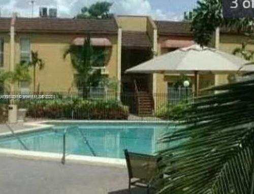 c-4529 Treehouse Ln, Tamarac, FL, 33319-2032 | Card Image