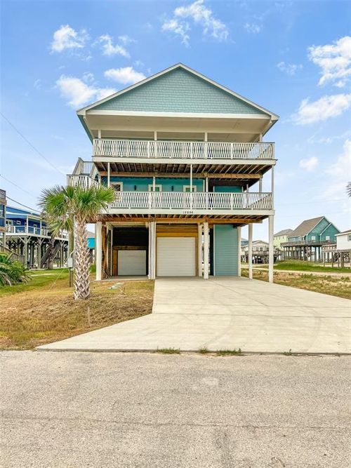 12896 Coronado Dr, Freeport, TX, 77541-7004 | Card Image